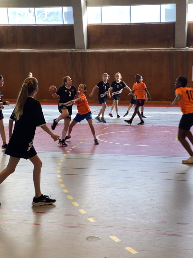 Interdistricts Handball Les Benjamins Et Les Benjamines Sarr Tent L As Bellecombe